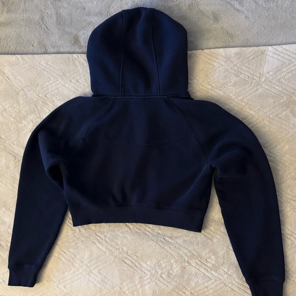 Alphalete - Women's Deep Blue Cropped Hoodie - Picture 2 of 3